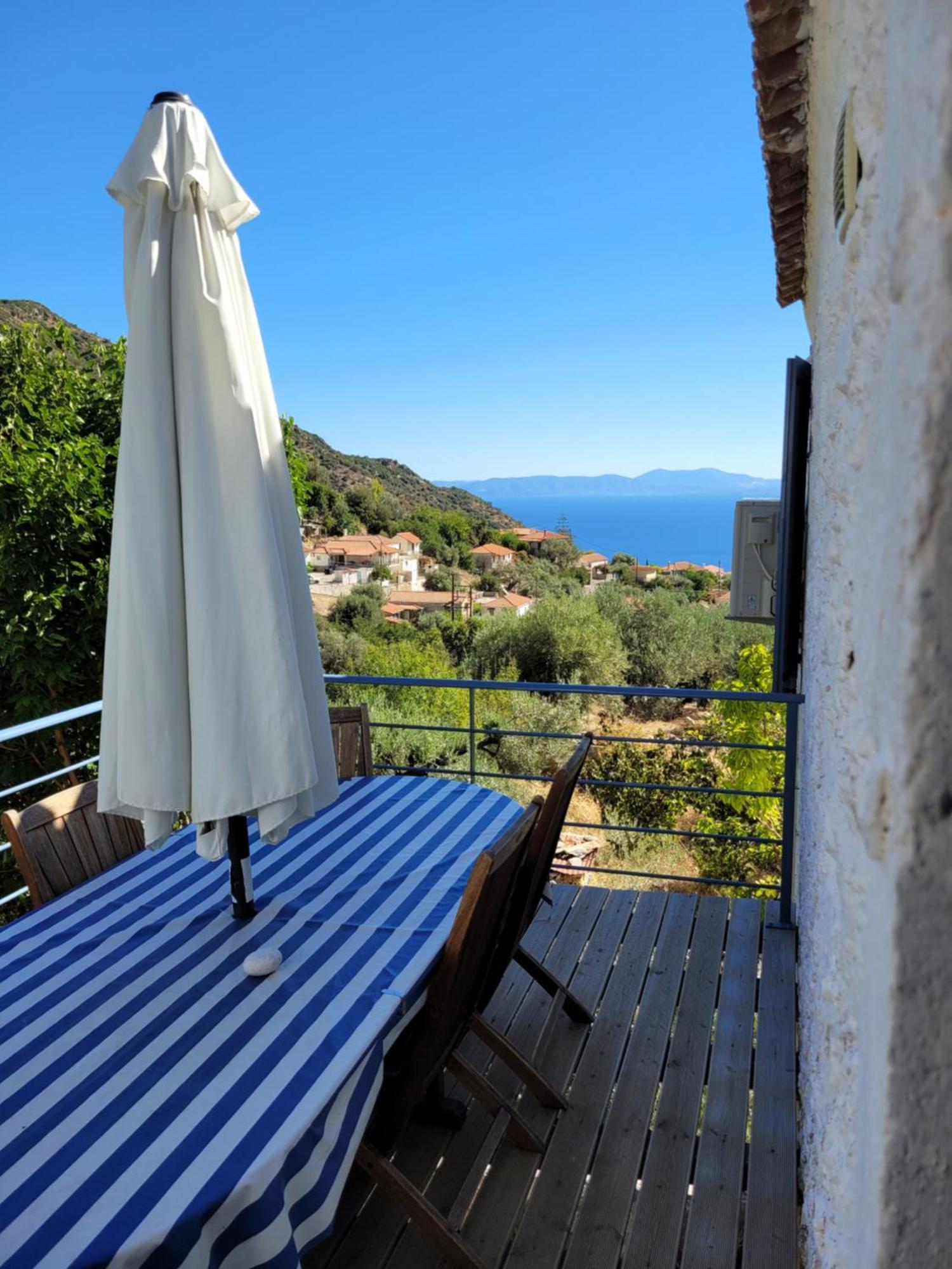 Lovely Traditionnal House With Sea View Tirós Extérieur photo