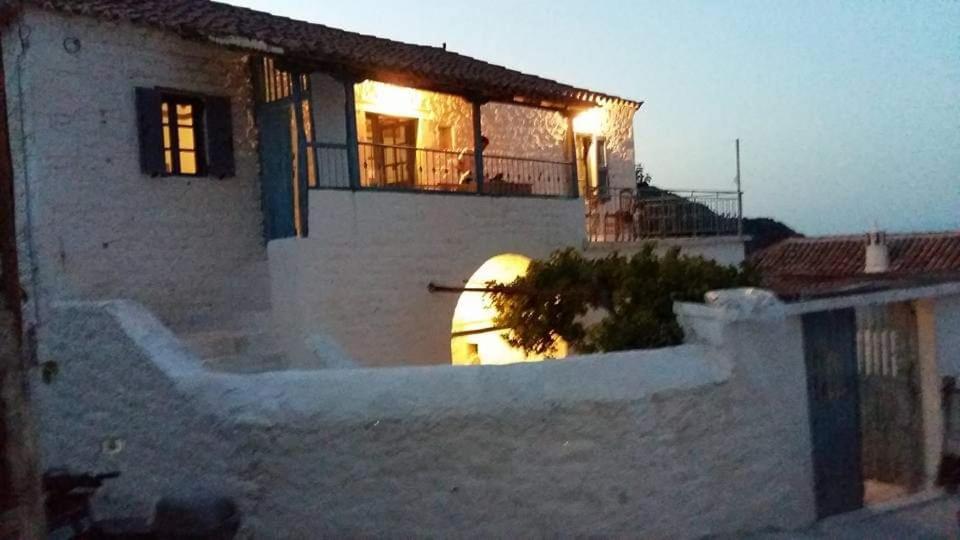 Lovely Traditionnal House With Sea View Tirós Extérieur photo
