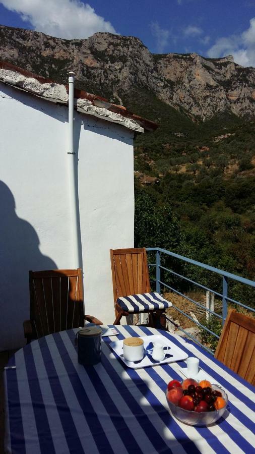 Lovely Traditionnal House With Sea View Tirós Extérieur photo