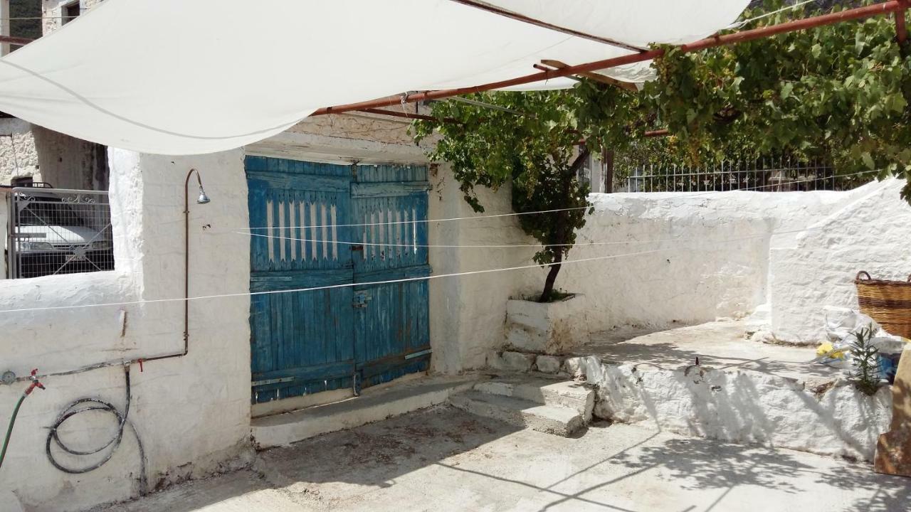 Lovely Traditionnal House With Sea View Tirós Extérieur photo